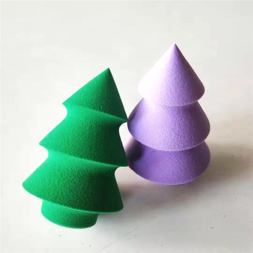 Спонж в форме рождественской елки