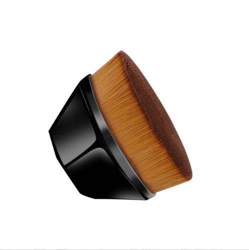 Кисть для нанесения тонального крема, 1шт