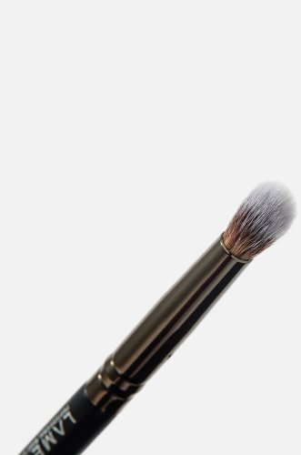 Lamel Кисть для теней длинная Eye Blending Brush Long, E2