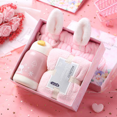 Подарочный набор (повязка+полотенце+бутылка)