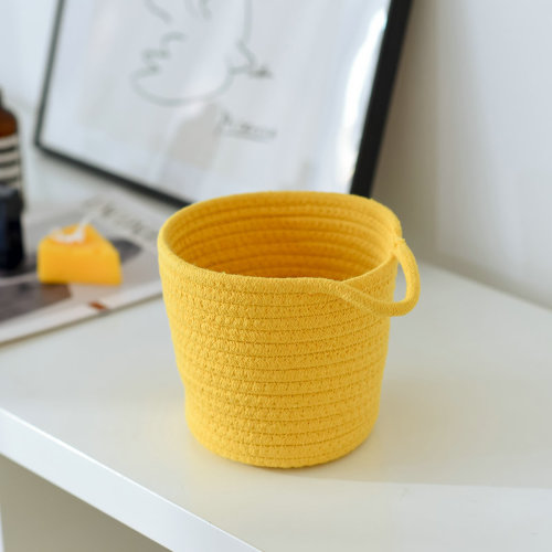 Корзинка для хранения плетеная желтая