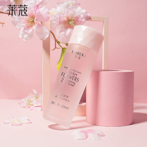 Laikou Освежающий тонер для лица с экстрактами цветов Fresh Flowers Nourishing Face Toner, 125мл